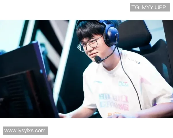 BLG全力迎战TES 关键对决决定夏季赛季后赛席位走势